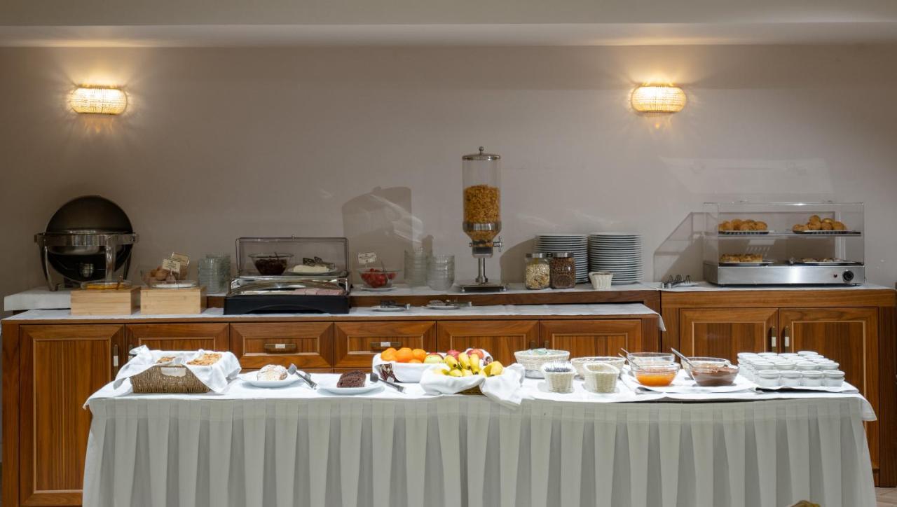 Hotel Ntinas Tríkala Esterno foto