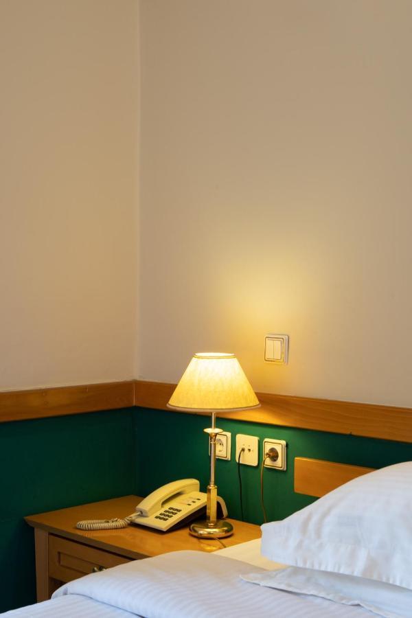 Hotel Ntinas Tríkala Esterno foto